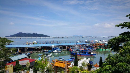 Sam Poh Footprint Temple